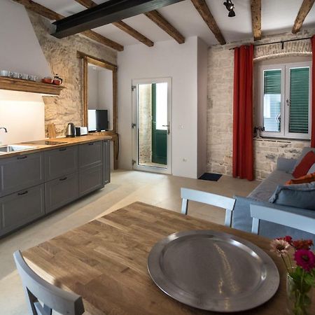 Terra Rossa Lägenhet Rovinj Exteriör bild