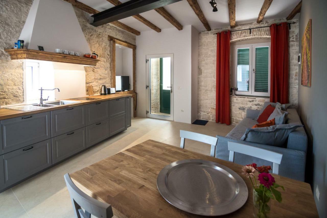 Terra Rossa Lägenhet Rovinj Exteriör bild