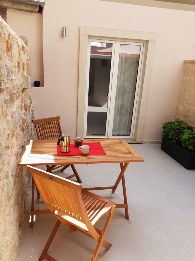 Terra Rossa Lägenhet Rovinj Exteriör bild