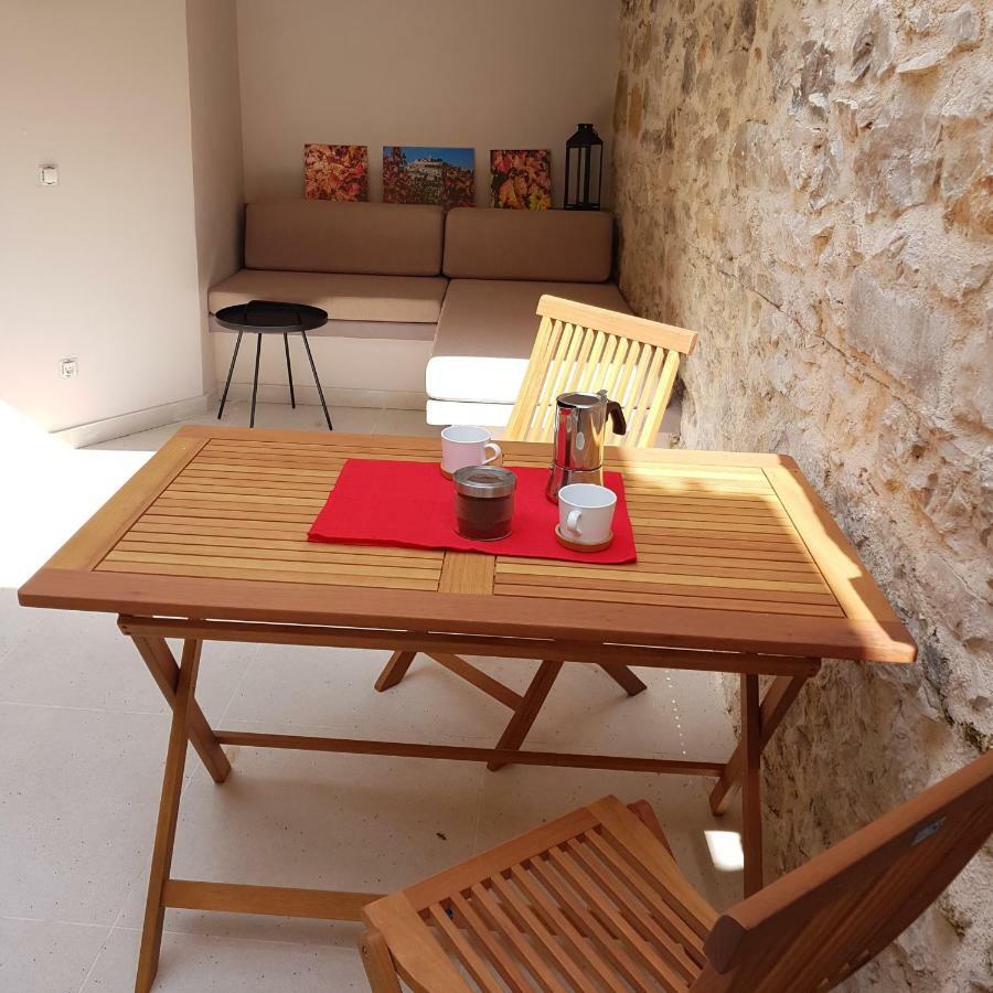 Terra Rossa Lägenhet Rovinj Exteriör bild